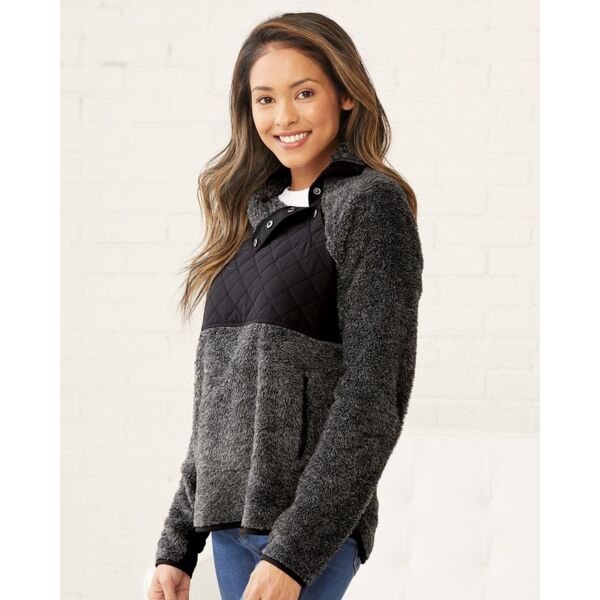 Women's Quilted Fuzzy Fleece Pullover Thumbnail